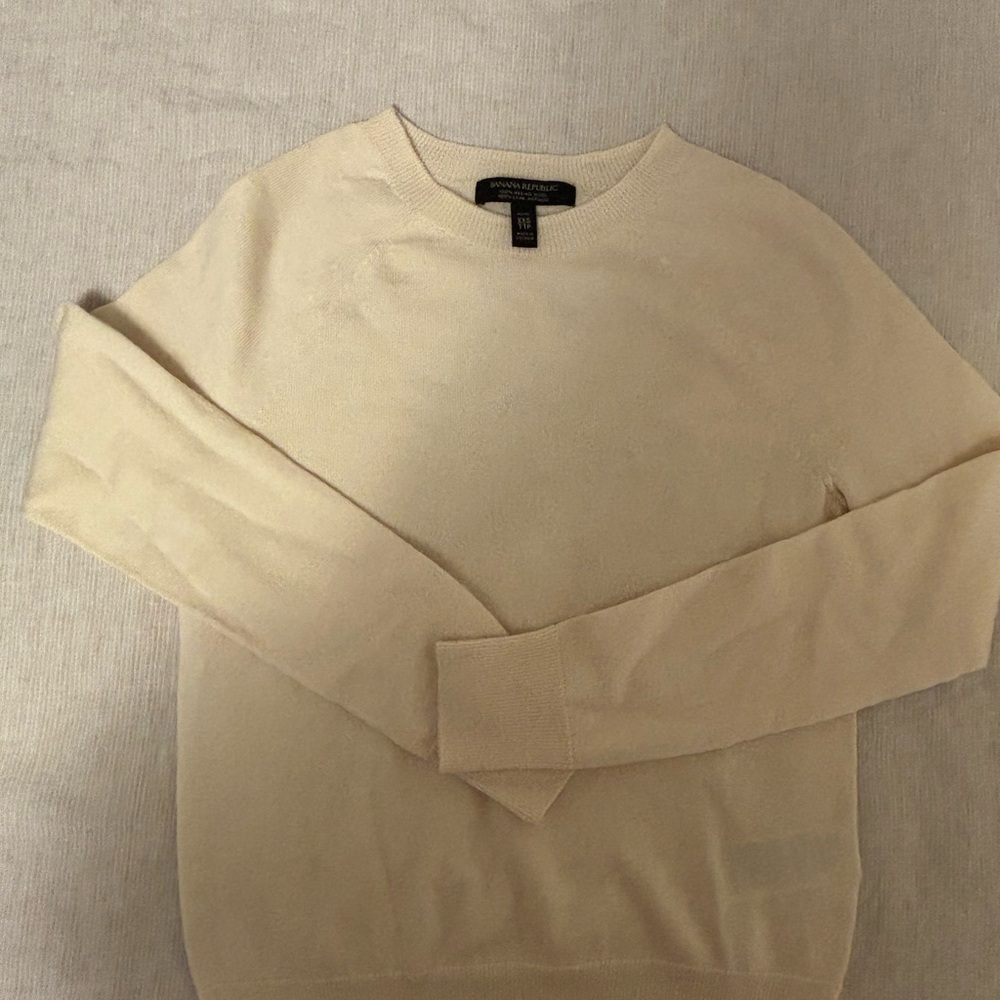 Banana Republic Cream Sweater